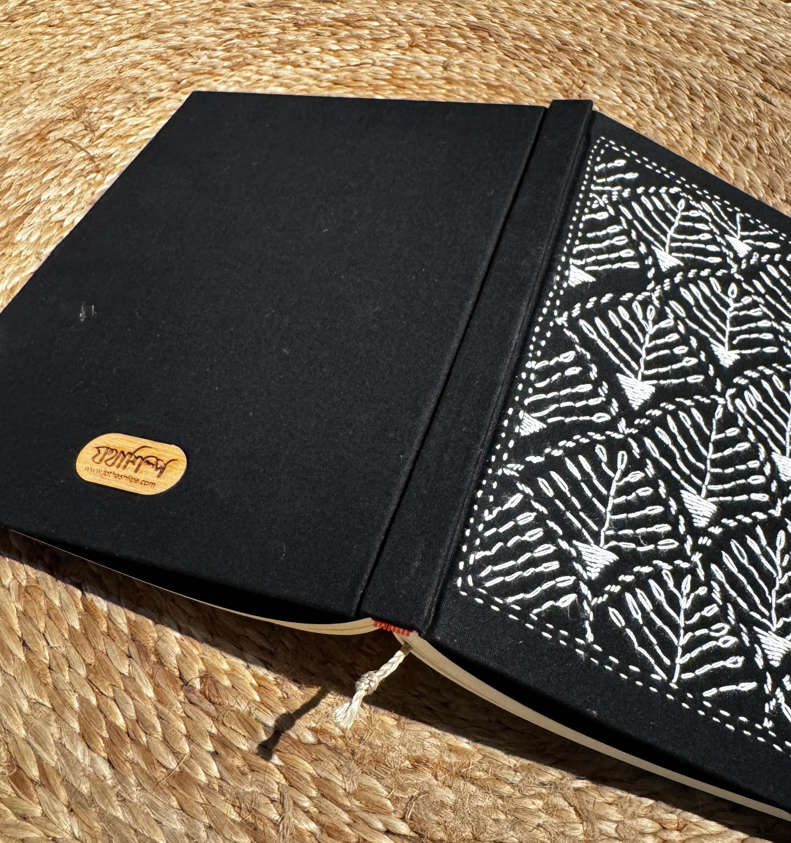 Nakshi Notebook Cactus Black (Journal)